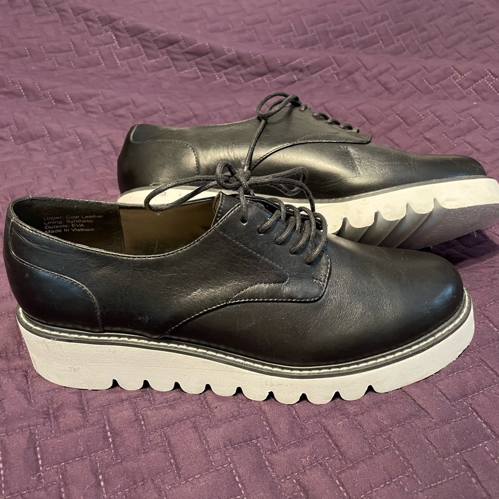 Black and White Platform Shoes, W10